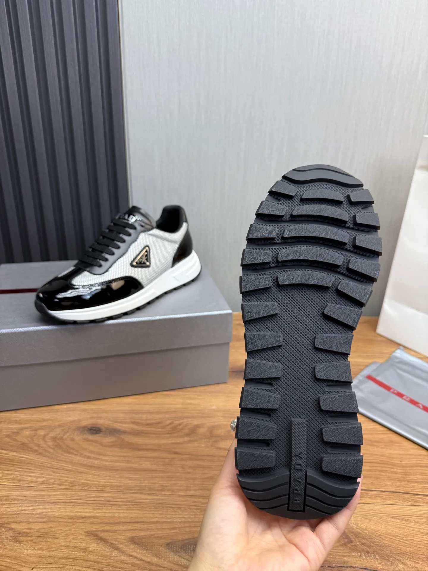 Men's shoes 💰600💰 [PRADA] Popular men's shoes shipped 👏Official website synchronized ⬆️Original cowhide fabric + cowhide lining, 1⃣️:1⃣️reproduction, original sole, 38-45 (45. Customized, non-refundable)